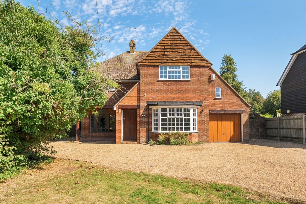 Pond House Image
