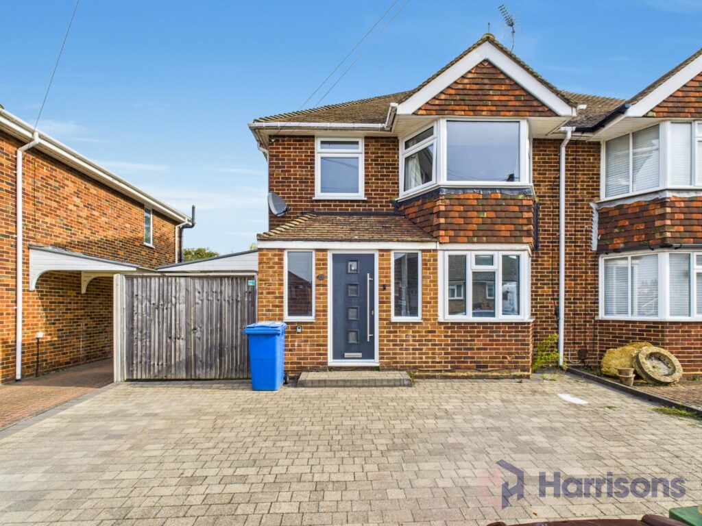 30 Gayhurst Drive Image